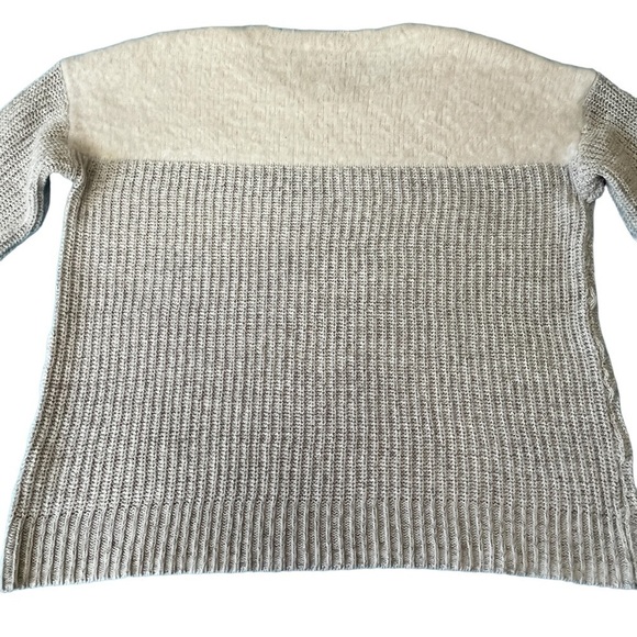 Vince Camuto Eyelash Crewneck Sweater Cream & Grey Size Small - Picture 2 of 8